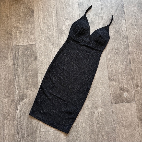 Elegant Black Sparkly Leopard Print Low Neckline Cocktail Midi Dress - Picture 1 of 7